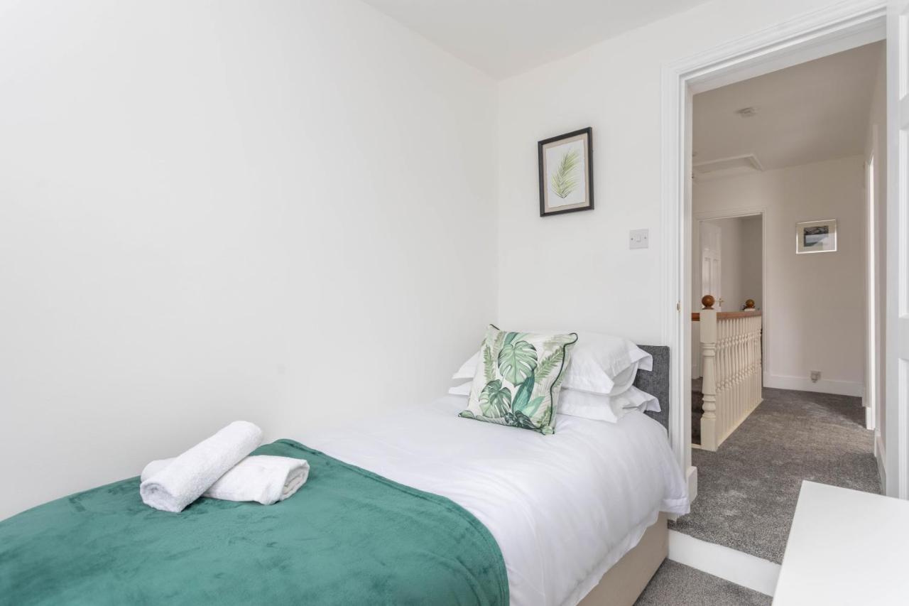 30 Percent Off Monthly Stays - City Centre - 3 Bedrooms St Albans Ngoại thất bức ảnh