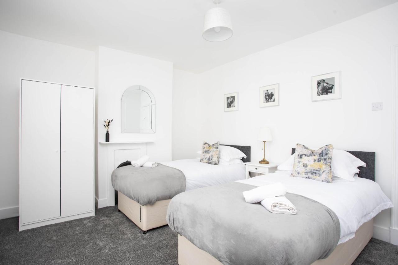 30 Percent Off Monthly Stays - City Centre - 3 Bedrooms St Albans Ngoại thất bức ảnh